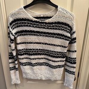 Veronica Beard Chuilla textured Black and White Striped Sweater. Women size Med
